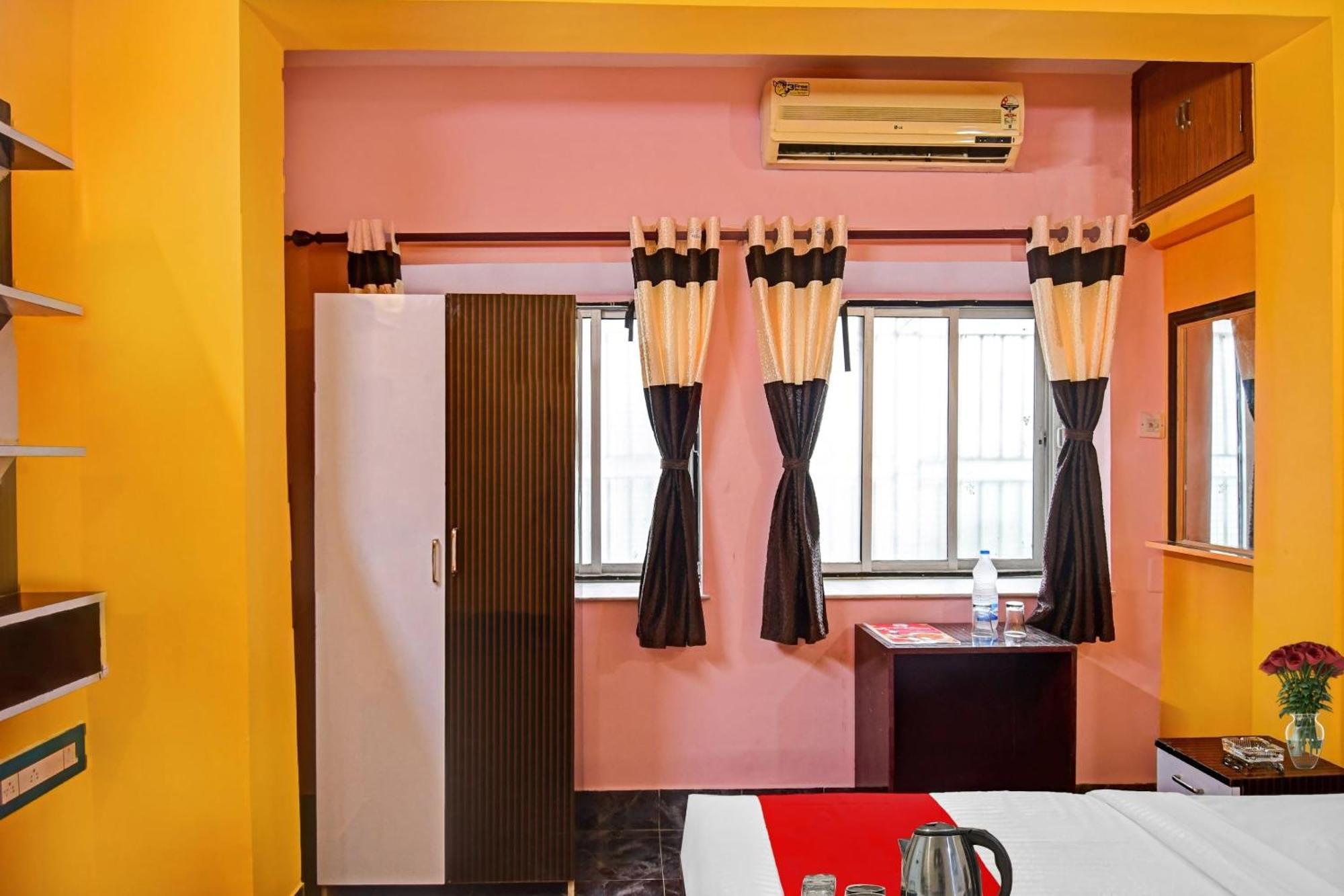 Hotel O Ankan Regency Near Acropolis Mall Колката Екстериор снимка