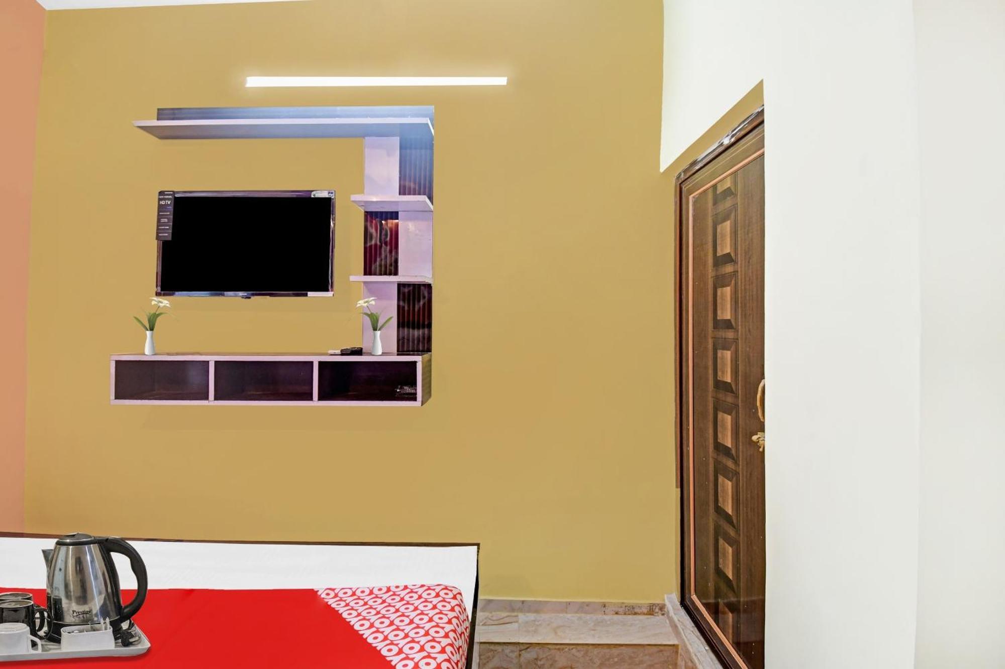 Hotel O Ankan Regency Near Acropolis Mall Колката Екстериор снимка